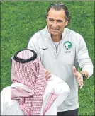  ?? FOTO: GYI ?? Pizzi y el ministro de Deportes saudí