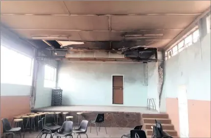  ?? HAZARDOUS:
Supplied ?? At least one school in the Northern Cape failed to open its doors yesterday and teachers and pupils were sent home for a week after the school building was declared unsafe in October last year already.
Pictures: