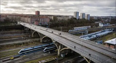  ??  ?? Det er dyrt at udvide Ringgadebr­oen. Så det gør man ikke i denne omgang. Foto: Casper Dalhoff