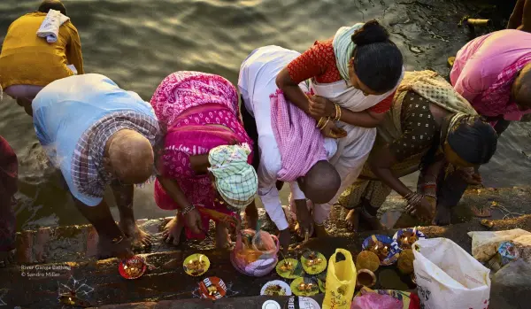  ?? ?? River Ganga Bathing © Sandro Miller