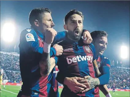  ?? FOTO: EFE ?? Morales suma seis goles El Levante de Paco López ofrece los mejores números ofensivos de su historia en la máxima categoría