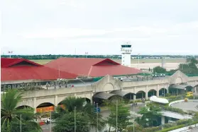  ?? SUNSTAR FILE ?? CAPTURED MARKET. With tourists always on the lookout for unique local goods, the Department of Trade and Industry 7 hopes to set up a Go Local store at the Mactan-Cebu Internatio­nal Airport.