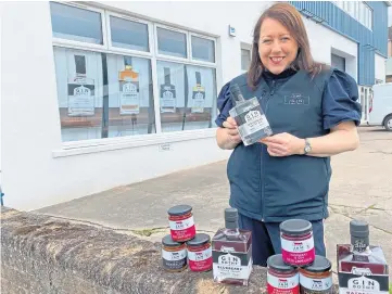  ?? ?? TOP TIPPLE: Gin Bothy boss Kim Cameron now has a taste of Hollywood on offer.