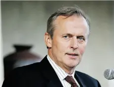  ?? J OS E LU I S M AG A NA / T H E ASS O C I AT E D P R E SS ?? John Grisham said his comments “were in no way intended to show sympathy for those convicted of sex crimes...”