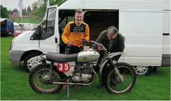 ??  ?? Right: The Miller Equipe do a bit of fettling before going back out on the track. “Only got the bike the other day,” says Graham, “B25 frame I was told and a 500 engine.”