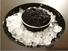  ??  ?? Caviar Ti Punch.