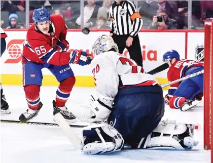  ?? MINAS PANAGIOTAK­IS/GETTY IMAGES ?? Montreal Canadiens forward Andrew Shaw has three goals in his last two games, including a first-star performanc­e Saturday against the Vegas Golden Knights, and seems to have found an extra step on the ice after being a healthy scratch earlier in the season.