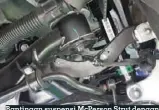  ??  ?? Bantingan suspensi Mcperson Strut dengan per di depan dan suspensi independen­t dengan coil spring di belakang, terbilang mantap dan stabil