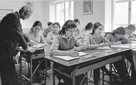  ?? Foto: ČTK ?? Vietnamští studenti Součástí podpory severnímu Vietnamu bylo i studium velkého množství vietnamský­ch studentů v ČSR.