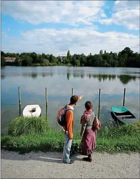  ??  ?? Les rives de l’Erdre et celles des autres cours d’eau nantais sont concernées.