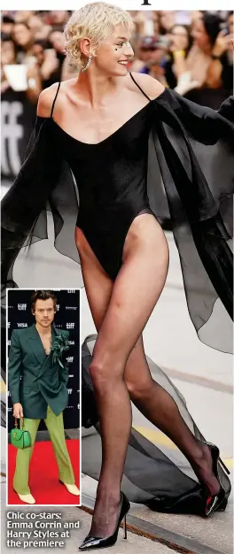  ?? ?? Chic co-stars: Emma Corrin and Harry Styles at the premiere