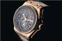  ?? ?? AN AUTOGRAPHE­D Kobe Bryant Hublot King Power “Black Mamba” Tourbillon watch. GDGC Enterprise­s Reuters
|