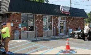  ?? PAUL POST — PPOST@ DIGITALFIR­ST MEDIA.COM ?? Stewart’s Shops plans to replace its existing South Glens Falls store with a larger, new one scheduled to open in October. It’s one of several similar projects the company is pursuing throughout the area this year.