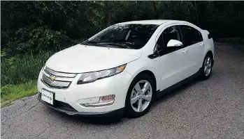  ?? PHOTOS: RUSSEL PURCELL/DRIVING ?? The Chevrolet Volt has a compact footprint and a wind-cheating shape.