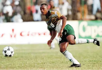  ?? /Gallo Images ?? Doctor Khumalo was at the top of his game during Chiefs’ hey days. Today’s players are, however, struggling to make an impact.