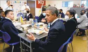  ?? Luis Sinco Los Angeles Times ?? LAUSD SUPT. Alberto M. Carvalho meets with students at Boys Academic Leadership Academy on Feb. 17.