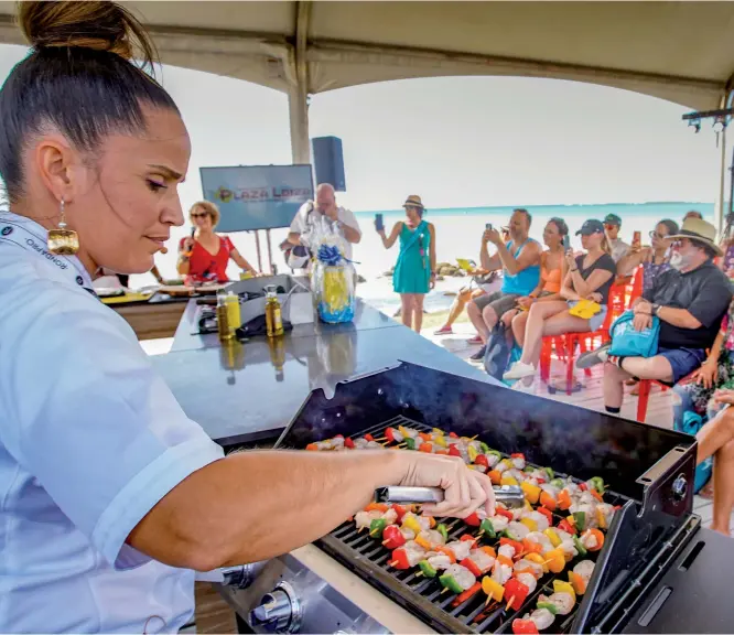  ??  ?? El tema principal de esta duodécima edición del evento en la Isla del Encanto giró en torno a «la cocina a la brasa o BBQ».