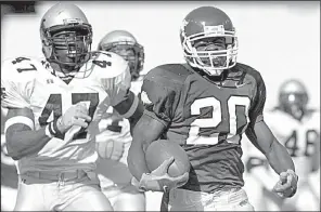  ?? Democrat-Gazette file photo ?? Former Arkansas running back Fred Talley was arrested by Springdale police Monday on possession of a schedule VI substance with intent to deliver and other charges. Talley was a first-team All-SEC selection in 2001 with the Razorbacks.