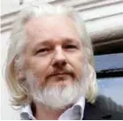  ??  ?? ASILADO. Assange se encuentra en la embajada ecuatorian­a en Londres desde 2012.