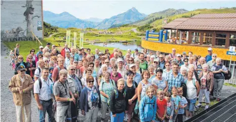  ?? SZ-FOTO: ELISABETH SOMMER ?? Einen tollen Ausflug haben die Leser der Schwäbisch­en Zeitung am Sonnenkopf erlebt.