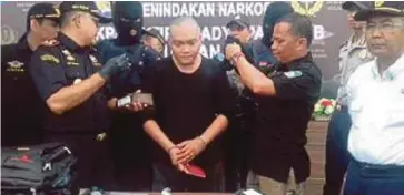  ??  ?? BENJY ditangkap pihak berkuasa Indonesia selepas dikesan menyeludup syabu.