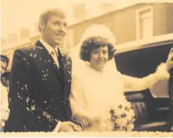  ??  ?? Painful memories: from top, Pat, who died of lung cancer in 2015, and Anne McGreevy, the couple on their wedding day