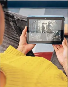  ??  ?? La tablette Fire HD 8 d’Amazon est lancée cet été à moins de 100 €.