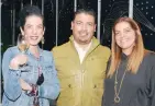 ??  ?? Gaby Rodríguez, Daniel Guerra y Jacqueline María Benítez.