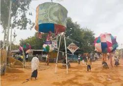  ?? JESSIE MILL ?? Aristide Tarnagda et Odile Sankara, deux voix du théâtre burkinabè contempora­in, signent une lecture théâtrale du roman de Mohamed Mbougar Sarr, La plus secrète mémoire des hommes.