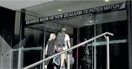  ?? REUTERS ?? The Reserve Bank of New Zealand is coming under pressure from politician­s.