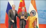  ?? REUTERS ?? (From left) Russia’s foreign minister Sergei Lavrov, Chinese foreign minister Wang Yi and external affairs minister Sushma Swaraj in China’s Wuzhen on Wednesday.