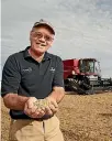  ??  ?? Ashburton arable farmer Eric Watson has broken the world wheat growing record.