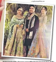  ?? PHOTOS: INSTAGRAM/MANISHMALH­OTRA05 ?? Sridevi looked like elegance personifie­d during her last days at the wedding of her nephew, actor Mohit Marwah, in Dubai