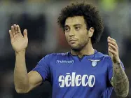  ??  ?? Talentuoso Felipe Anderson, trequartis­ta, 24 anni, alla quinta stagione alla Lazio. Il brasiliano ha giocato 129 partite in serie A con la maglia biancocele­ste e ha segnato 23 gol