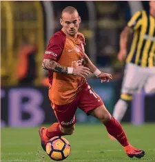  ?? AFP ?? Wesley Sneijder, 33 anni, con la maglia del Galatasara­y