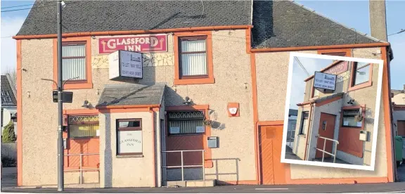  ??  ?? Appeal Glassford locals want to see their pub saved with a new let or owner coming in. The current owners say they are struggling with new rates expected of them