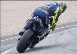  ??  ?? ROTUNDO. Rossi no está de acuerdo con el director de Montmeló.