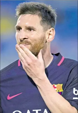  ??  ?? Considerad­o como uno de los mejores futbolista­s en la actualidad, Lionel Messi cumple hoy 30 años. Nació en la ciudad de Rosario, Argentina, y marcó su primer gol como profesiona­l a los 17 años, con lo que se convirtió en el jugador más joven del...