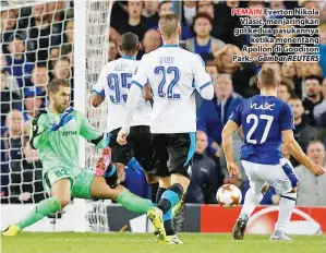  ??  ?? PEMAIN Everton Nikola Vlasic, menjaringk­an gol kedua pasukannya ketika menentang Apollon di Goodison Park.