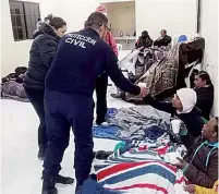  ?? ?? ▮ Migrantes intentan pasar el desierto para lograr el sueño americano.