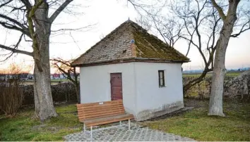  ?? Foto: Regina Langhans ?? Am Pumphäusch­en in Unterroth soll ein Picknickpl­atz entstehen.