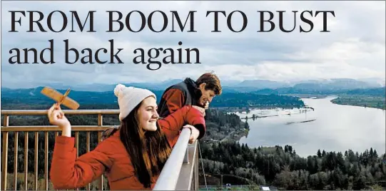  ?? ALEX PULASKI/PHOTOS FOR THE CHICAGO TRIBUNE ?? Launching a balsa-wood airplane from the observatio­n deck at the top of the Astoria Column is a rite of visiting.