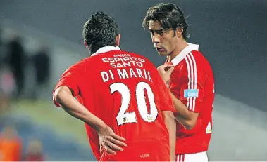  ?? ?? Rui Costa recebera Di María no Benfica dentro de campo e agora fá-lo como presidente