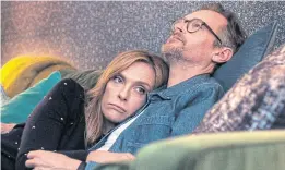  ?? Netflix ?? Toni Collette, terapeuta en crisis existencia­l