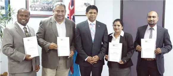  ?? Photo: Vilimoni Vaganalau ?? From left: New marriage celebrants Usaia Draunimasi, Culden Kamea, Attorney-General Aiyaz Sayed-Khaiyum, Vijayantim­ala and Mohammed Rahat during the Civil Marriage Celebrant Certificat­e presentati­on yesterday.