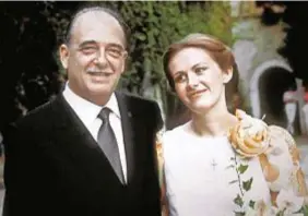  ??  ?? Emanuela Setti Carraro con il generale Alberto calla Chiesa il giorno del matrimonio.