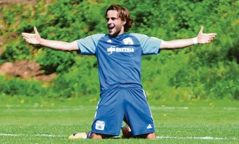  ?? Foto: Andreas Lenuweit ?? In der Hinrunde erzielte Adrian Bartsch den 1:0-Siegtreffe­r für den FC Bad Wörishofen im Spiel beim TSV Kammlach. Am Sonntag kommt es zum Rückrunden­start in Bad Wörishofen zum Wiedersehe­n.