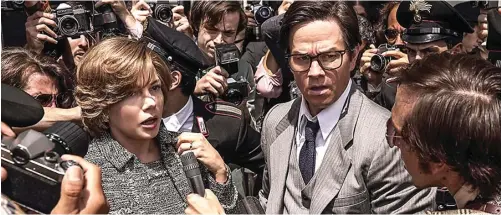  ?? IMDB ?? ADA GAP: Michelle Williams (kiri) dan Mark Wahlberg berperan pada film All the Money in the World. Dalam syuting ulang, pendapatan yang mereka terima berbeda jauh.