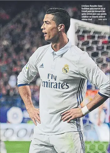  ?? FOTO: GETTY ?? Cristiano Ronaldo tiene facilidad para marcar en el Estadi pero no siempre sus goles sirven para que pueda celebrar un triunfo ante el eterno rival