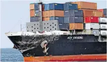  ?? BILD: SN/APA/AFP/JAPAN COAST GUARD/HANDOUT ?? Auch Container aus Österreich sind von Überfällen betroffen.